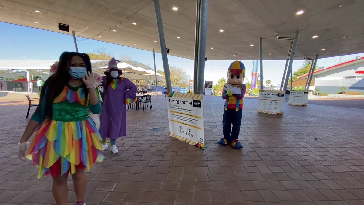 Dexibit's tweet photo. You can tell when staff are smiling, even behind a mask! We met friendly faces at all the attractions we visited. Because staff looked comfortable, felt safe about being there and were well briefed & helpful, we felt really confident being visitors onsite. #ReopenRun https://t.co/cYhS4V1dWQ