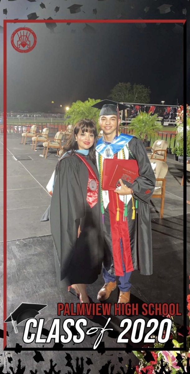 YvonneAyala_'s tweet image. Proud mom ❤️🎉🎓