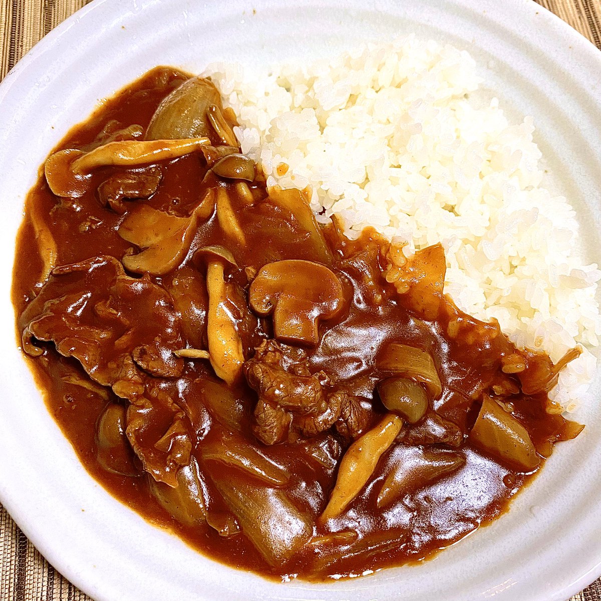 ハヤシライス 隠し 味 ハヤシライスの発祥について考えながらハヤシライスを食べる 飛騨牛とそば 味の蔵