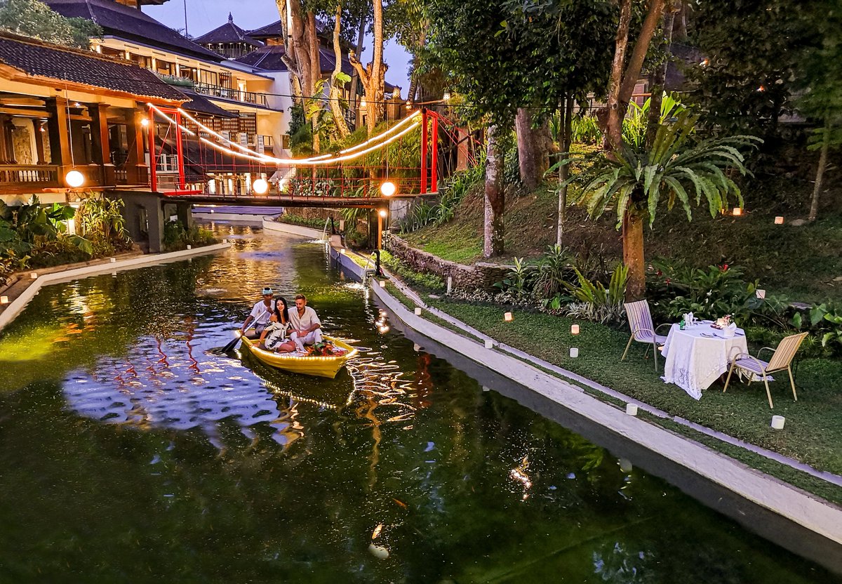 Exclusive for direct bookings only, Kamandalu Ubud offers special rates for your unique dining experience. Get dining offers: kamandaluresort.com/guest-experien…