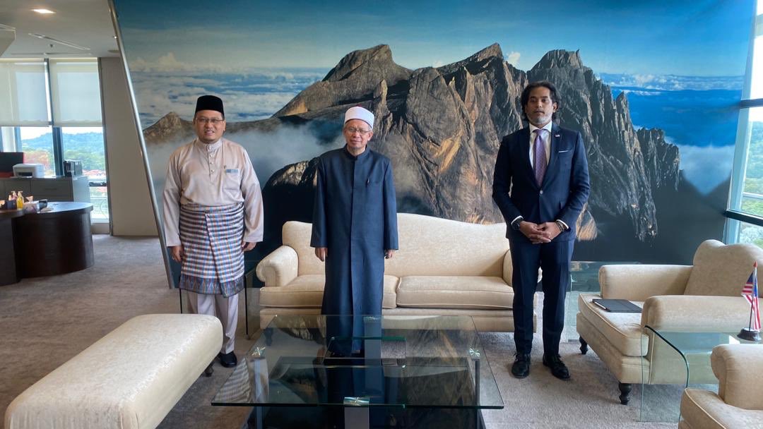 Khairykj tweet picture