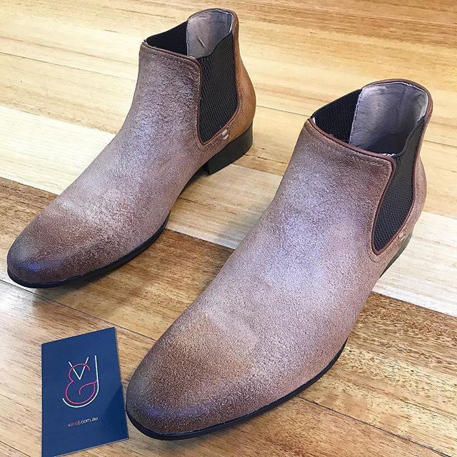 Light camel coloured textured suede boots at V and J. . . . . #boots #shoes #wheels #menswear #vandjmenswear #flinderslane #picoftheday #instafashion #style #fashion #fashionstyle #wedding #fashionista #fashionable #whatsonmelbourne #menstyle #menswear… dlvr.it/RY1hVR
