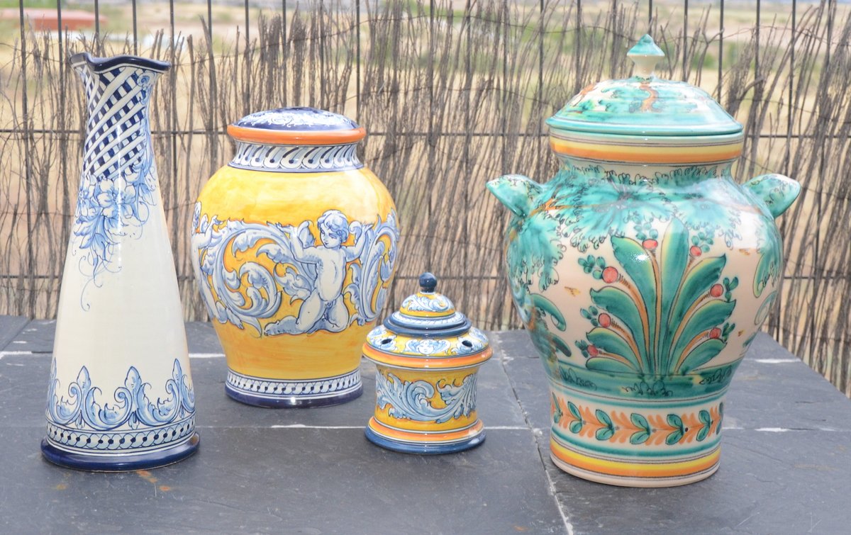 Puente del Arzobispo is a village in Spain with some of the most beautiful ceramics, similar to Talavera de la Reina and Toledo
ow.ly/KGmU50zX36h
#present #vase #jar
#craft #decor #decoration #artisan #homedecor