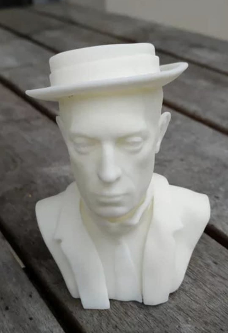 BusterKeatonSoc's tweet photo. #FanArtFriday From 2D black & white, to 3D color! This stunning Buster Bust is 3D printed & hand-painted by Hayden Greenwade as a Pandemic Project. There’s more than one way to #BusterBinge it seems ;) https://t.co/v25FkYgups