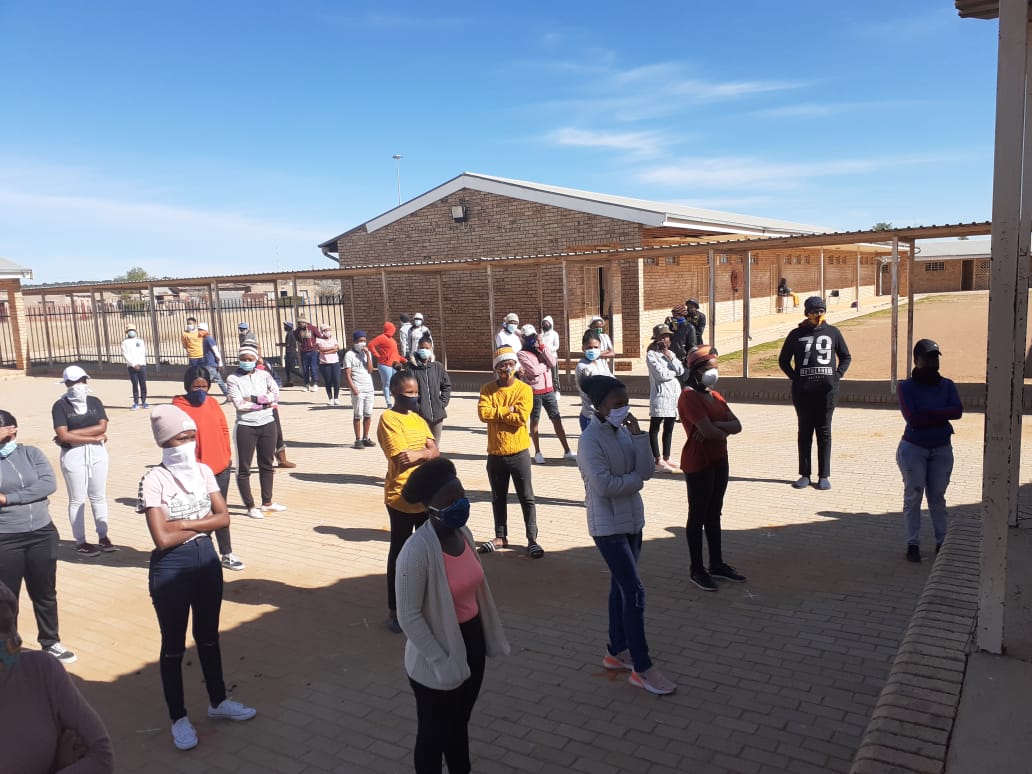 ElijahMhlanga's tweet photo. Obang Secondary School in the Ruth S Mompati District, North West province, orientation of learners underway. @nwdoe @DBE_SA https://t.co/NFkXs42r5L