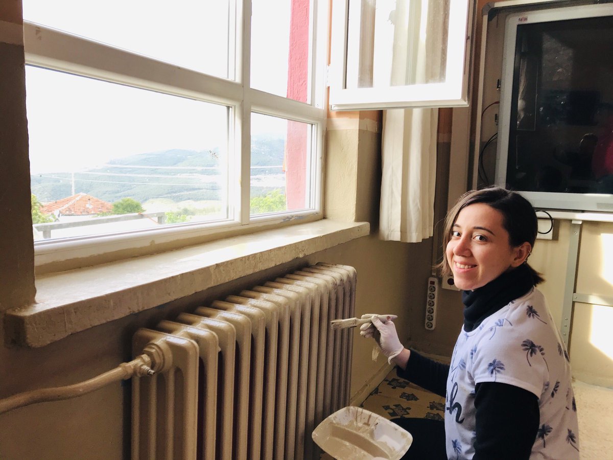 Misafir öğretmen çalıştırarak hazırlıklarımızı sürdürüyoruz. 😊