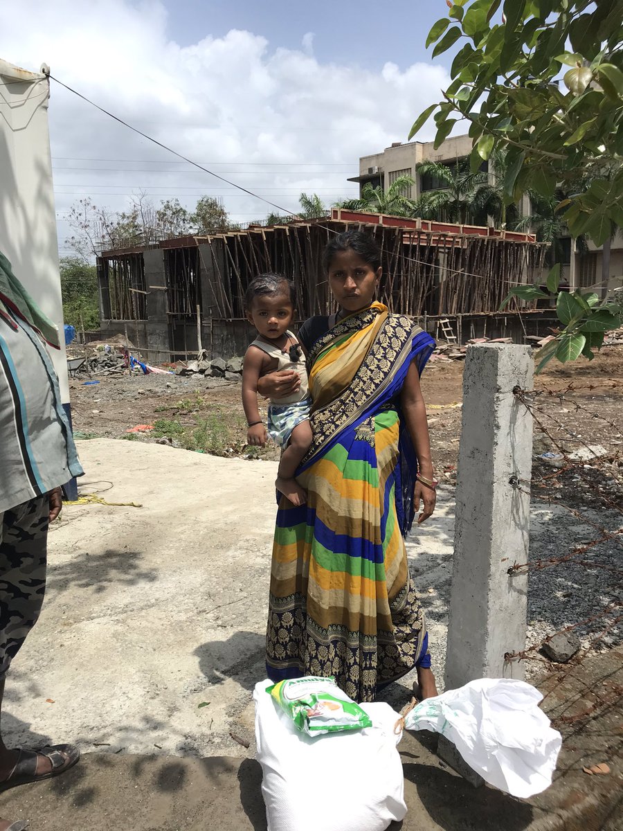 @DeboleenaT @NMMCofficial @NMMConline @NMMCCommr @Navimumpolice @IskconKharghar @OfficeofUT Given Grains and milk to her. Reference given by Kharghar police Inspector Mr. Pradeep Tidar @rha_india @PanvelCorp