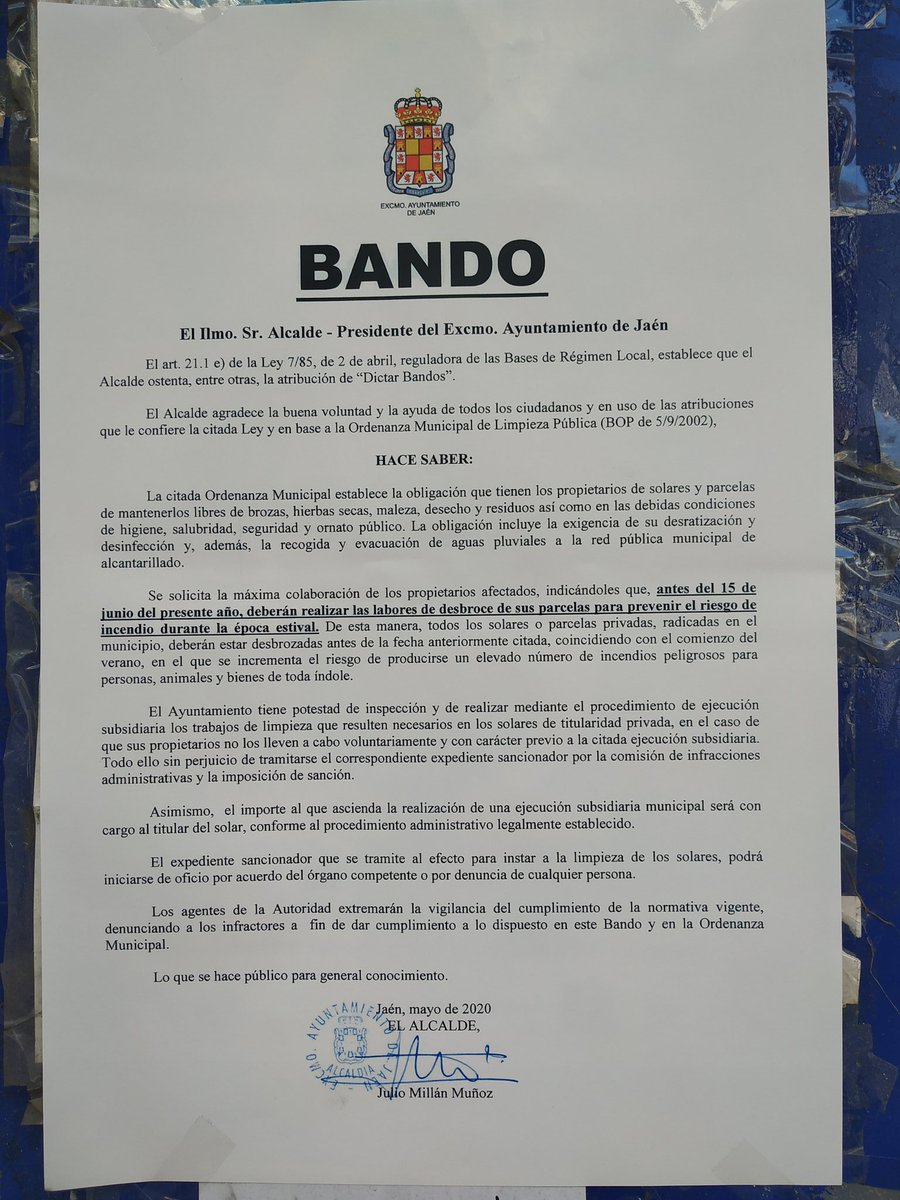 <a href="/AytoJaen/">Ayuntamiento de Jaén</a> <a href="/local_jaen/">Policía Local de Jaén</a> <a href="/QuejasJaen/">Quejas Jaén</a> solar en calle Cerón. Vertedero del barrio. Moscas como elefantes, ratas y malos olores. El bando no es de aplicación aquí?? <a href="/ideal_jaen/">ideal_jaen</a>