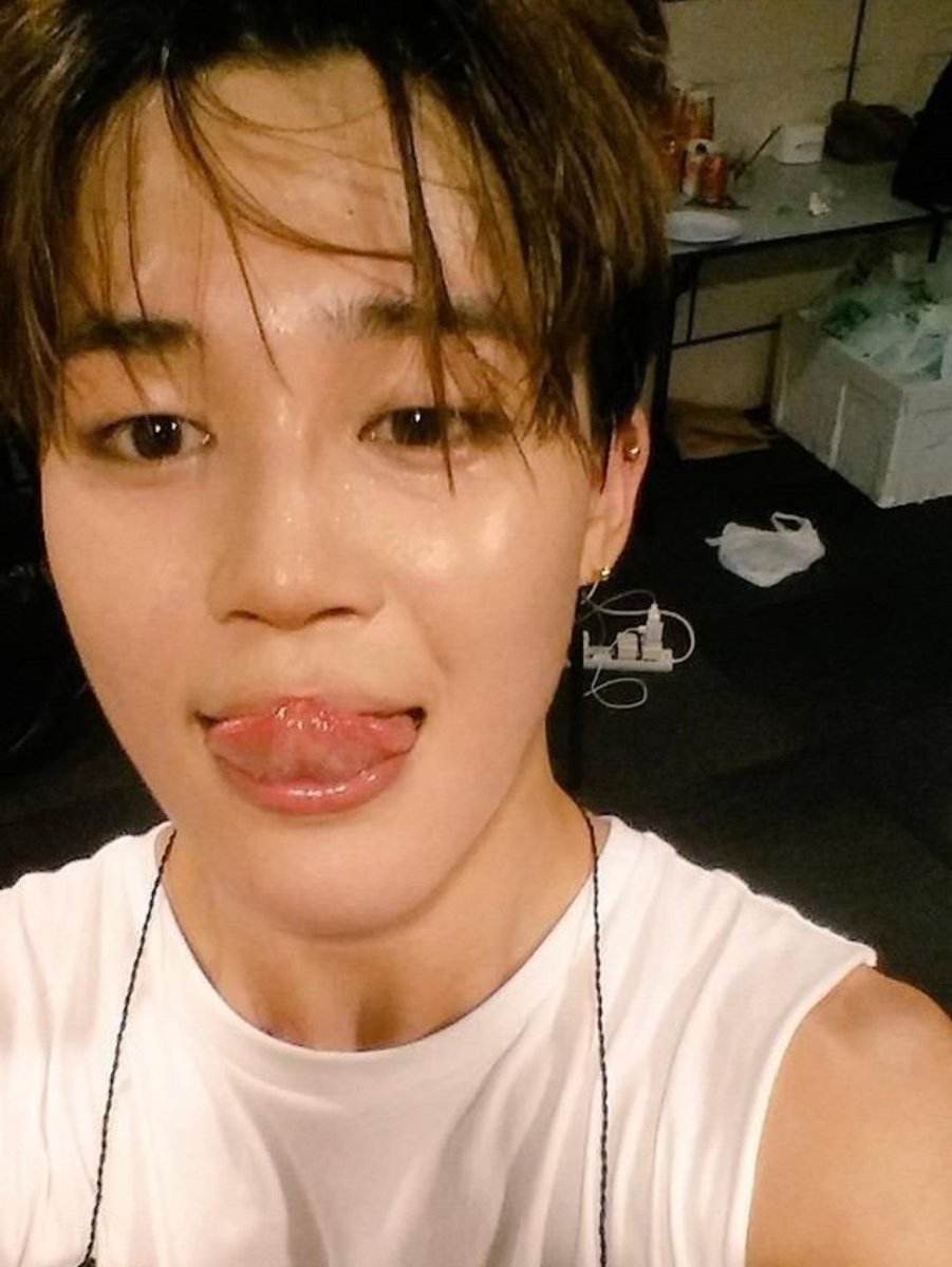 Sweaty Jimin is the hottest thing you'll ever see.. -A thread