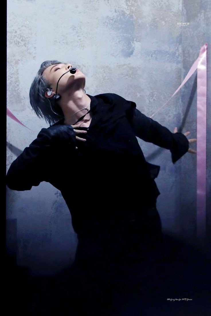 Sweaty Jimin is the hottest thing you'll ever see.. -A thread