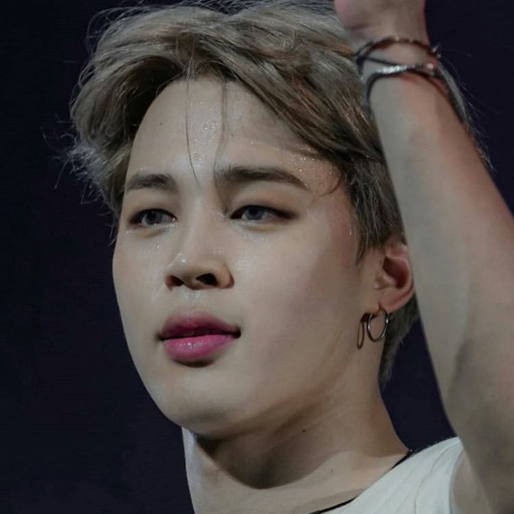 Sweaty Jimin is the hottest thing you'll ever see.. -A thread