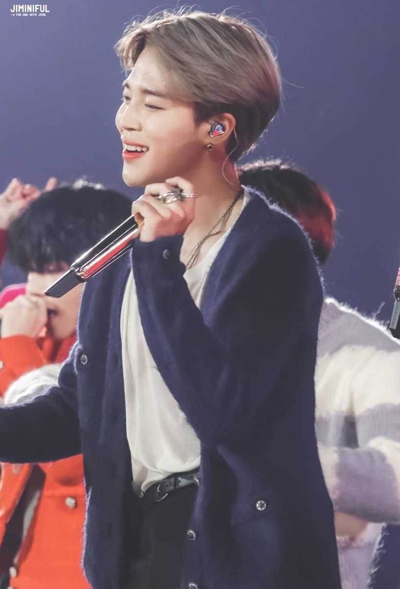 Sweaty Jimin is the hottest thing you'll ever see.. -A thread