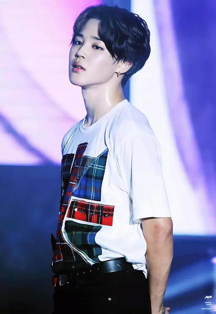 Sweaty Jimin is the hottest thing you'll ever see.. -A thread