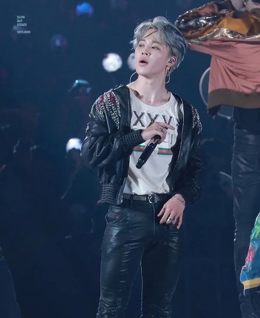 Sweaty Jimin is the hottest thing you'll ever see.. -A thread