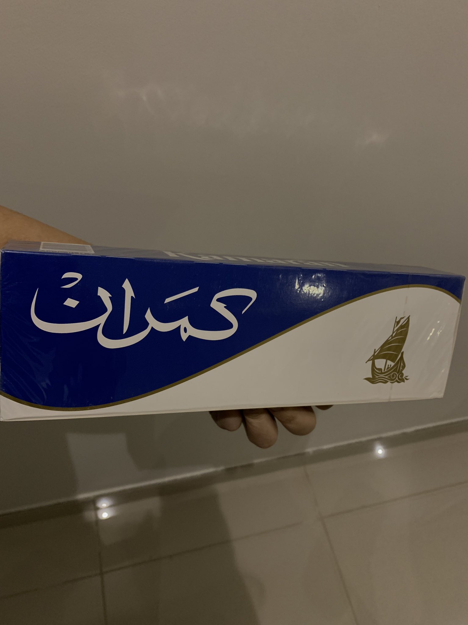 ازرق شملان بو شملان