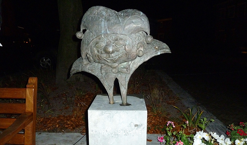 StemvanMontferl's tweet image. Beloning voor gouden tip over verdwijning bronzen Drammertje #Loil @vrolijkedrammer stemvanmontferland.nl/beloning-voor-…