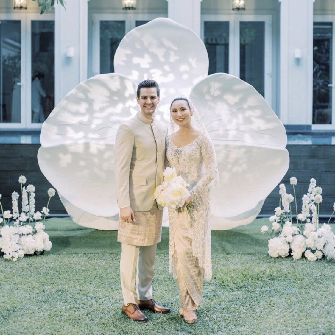 arfdy12's tweet photo. Idea New Normal Wedding:

Setup Nikah

- Menjaga jarak sosial
- Sesuai untuk 20 - 30 tetamu

#newnormal #wedding #COVID19malaysia #pkpb https://t.co/Rpqm2wI6PM