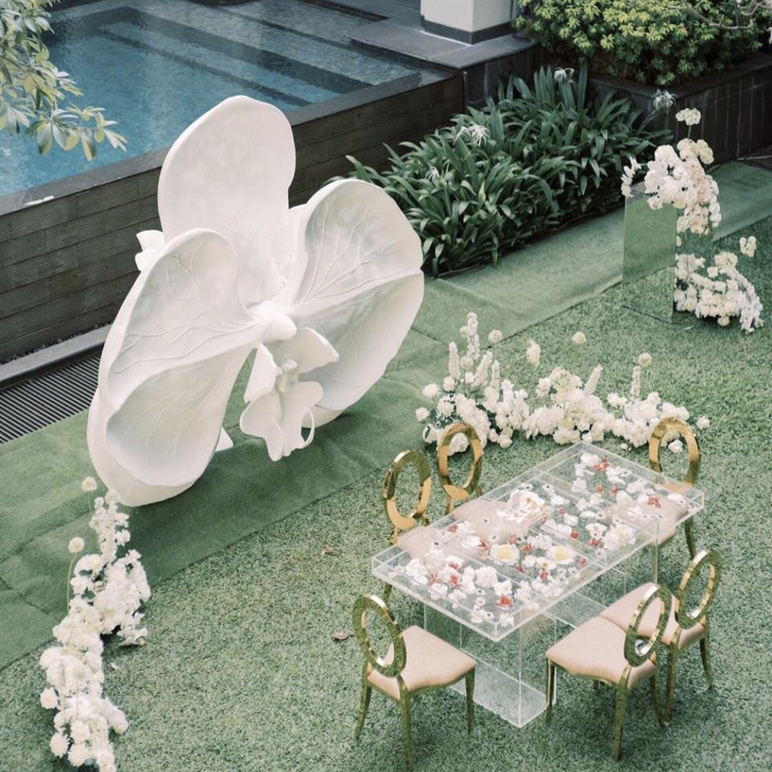 arfdy12's tweet photo. Idea New Normal Wedding:

Setup Nikah

- Menjaga jarak sosial
- Sesuai untuk 20 - 30 tetamu

#newnormal #wedding #COVID19malaysia #pkpb https://t.co/Rpqm2wI6PM