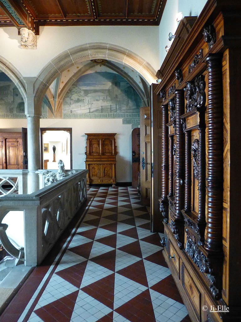 OuSortirEn's tweet photo. 🥨 LES MUSÉES ALSACIENS !

LE MUSÉE HISTORIQUE DE HAGUENAU 🏛

Des tumuli de la forêt de Haguenau, à la seconde guerre mondiale en Alsace, vous allez voyager sur des milliers de siècles d’histoire.

 #MuséeHistoriquedeHaguenau #Haguenau #Alsace #OuSortirEn https://t.co/jY6Jp42MzB