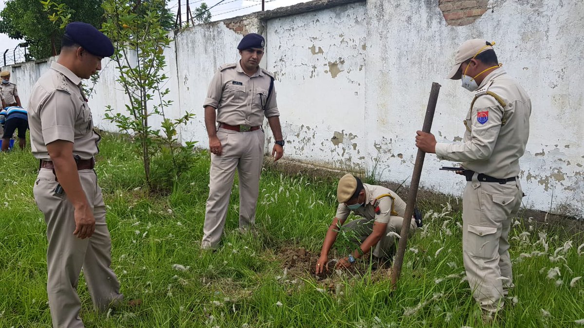 PoliceThoubal's tweet photo. Today Thoubal District Police led by SP Thoubal Dr. S Ibomcha Singh, observed the World Environment Day by a tree plantation drive at Khongjom Police Station. https://t.co/1iTNDw2B0C
