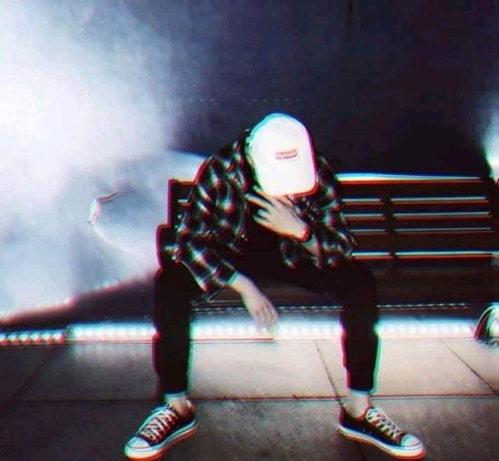 Kau tak perlu cukup umur untuk menjadi seseorang yang berkepribadian dewasa, karena kedewasaan itu terletak di jiwa bukan raga.