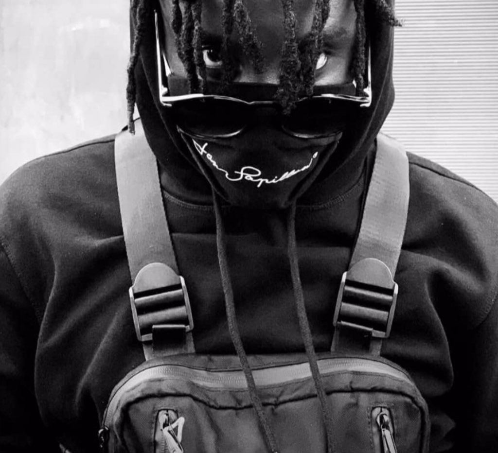 JonPapillon's tweet photo. Everything is in the eyes 👀
Model : @TellyronWDancer 
_________________________________________
#blackisblack #peace #TogetherWeCan #BlackLivesMatter #blackeyes #mask #proud https://t.co/6KRqRGeTkO