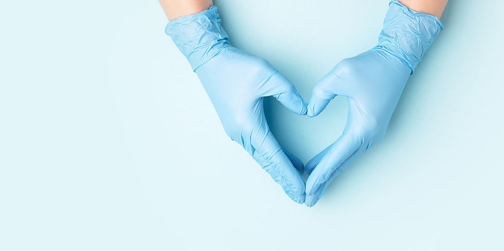 CertasBusiness's tweet photo. Thank you - we’re proud to donate #PPE to support care workers in hospices &amp; care homes across the UK. Containing disposable gloves, #facemasks &amp; aprons, the PPE care packages will help keep carers safe as they work tirelessly to protect the most vulnerable. #HiddenHeroes https://t.co/yve9wPauEi