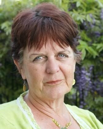 Yay! We are BACK IN THE STUDIO next week 🎬

We'll be chatting all things “wellness" &amp; have a fab line up for you inc  <a href="/betterwithmone1/">Better with Money</a>’s Sarah Steel &amp; menopause experts Alison Theaker &amp; Anne Hope.

And...to top it off, the fab <a href="/Baileytomkinson/">Bailey Tomkinson</a> will be playing live in the studio!