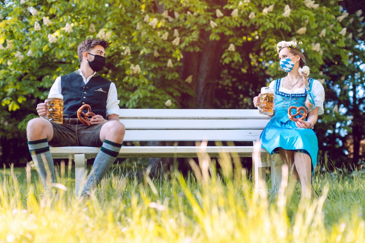 Hey ! Ne laissez pas le coronavirus anéantir vos désirs de rencontres ! 🤔
Avec un masque et une distance de sécurité, on peut tout de même continuer à chercher l'amour et partager des bretzels 😍😆

#celibataire #rencontrecélibataire #rencontre #rencontreamoureuse #coronavirus