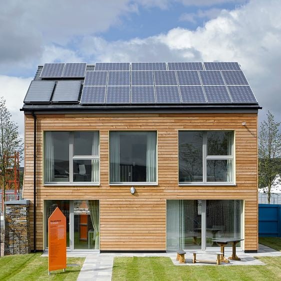 sr_walldem's tweet photo. Las Passive House, son unas casas modernas, eco friendly y con un 90% menos de consumo energético. 

#DiaMundialDelMedioAmbiente #MedioAmbiente #SrWalldem https://t.co/oCJq6tdgCn