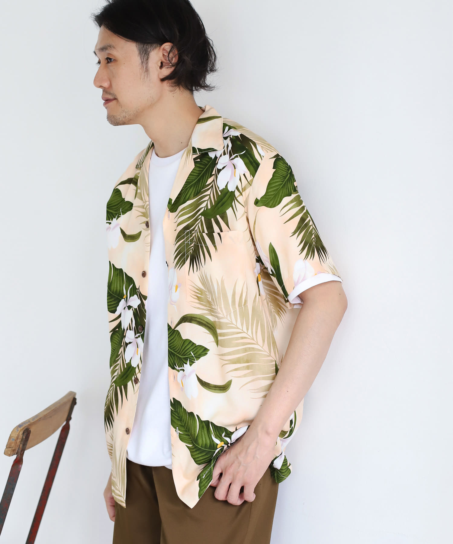 Urban Research Doors No Twitter Newarrival Hawaiian Fashion Place の アロハシャツ レーヨン100 の生地を用い 真夏でも快適な着心地 Doors Mens メンズ 別注 アロハシャツ 柄シャツ 花柄 夏服 夏コーデ T Co Ezr1wsq5qx T Co