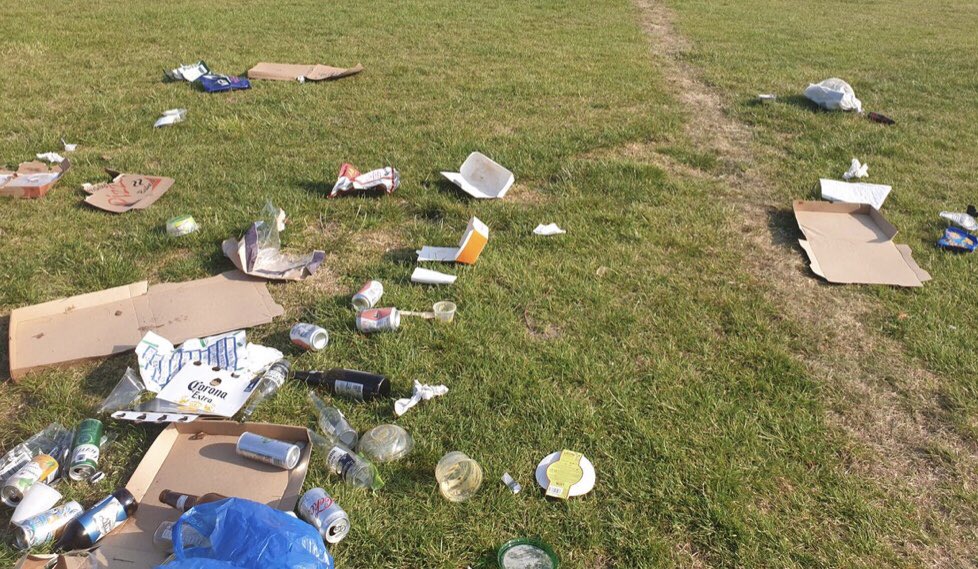 lizbonnin's tweet image. This #WorldEnvironmentDay, it starts at home. We need nature more than ever, yet some of us are still treating it like a dumping ground. 
Please take all your rubbish home with you &amp;amp; inspire others to do the same.
Let’s show our planet we’re deserving of all it does for us. 
🌎💚