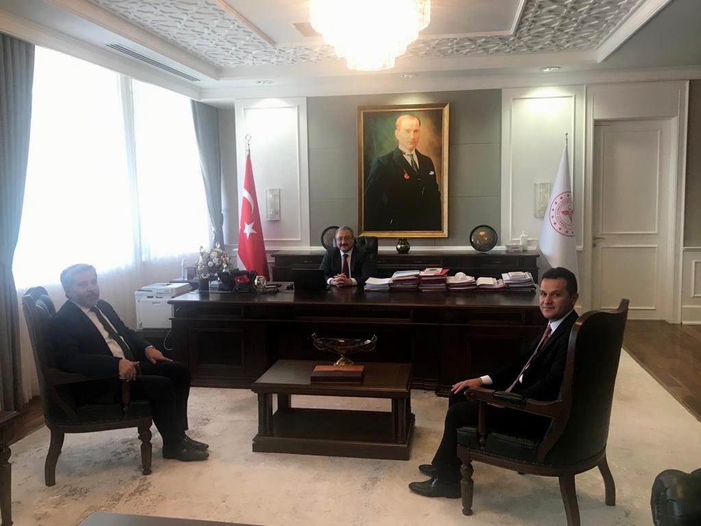 Sağlık Bakanlığı’yla ASÜ Arasındaki Protokol Yenilendi

Detay için 👉 aksaray.edu.tr/saglik-bakanli…

@ASU_Rektoru <a href="/ASUTipFakultesi/">ASÜ Tıp Fakültesi</a> 

#Aksaray #AksarayÜniversitesi #ASÜ #TıpFakültesi