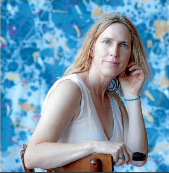 [AVANCE] Este domingo nos acercamos a la obra de Miriam Toews, escritora que relata la vida de las mujeres en las comunidades menonitas, los abusos que sufren por parte de los hombres y su intento por tomar las riendas de sus vidas. Nos lo cuenta <a href="/JIglesiasGamboa/">Jaime Iglesias Gamboa</a>