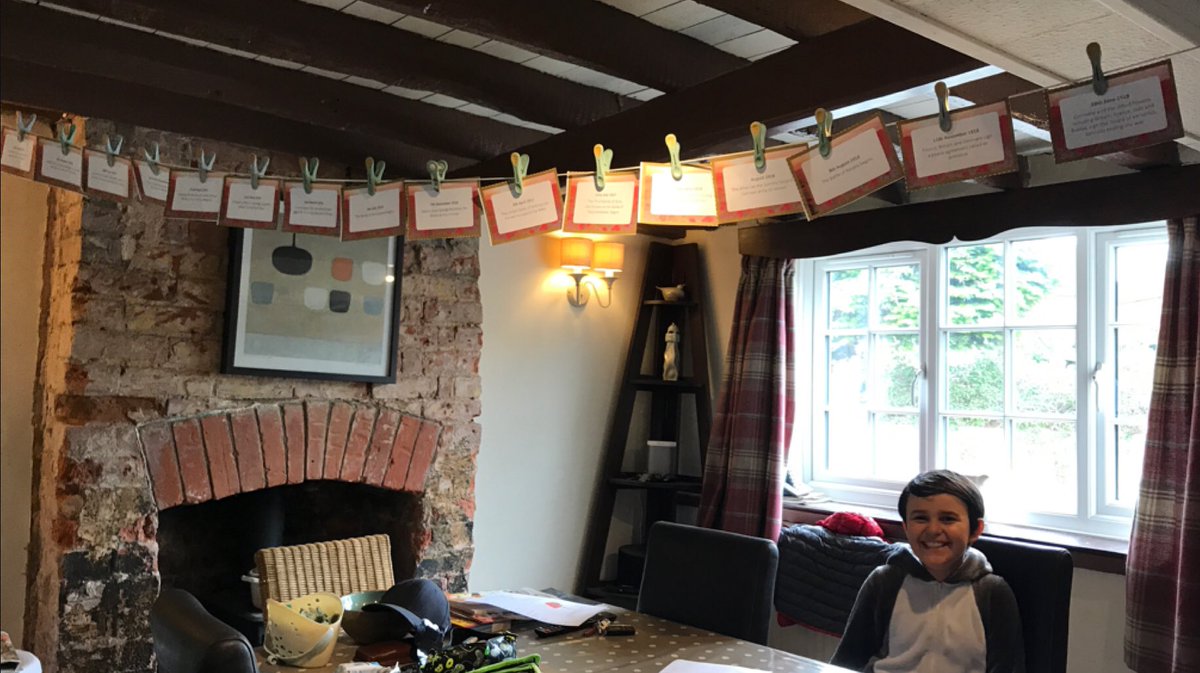 walton_primary's tweet image. Some super creative World War One timelines this week 😀🦊 @Cornerstonesedu #FallenFields #HomeLearningUK #waltonfamily