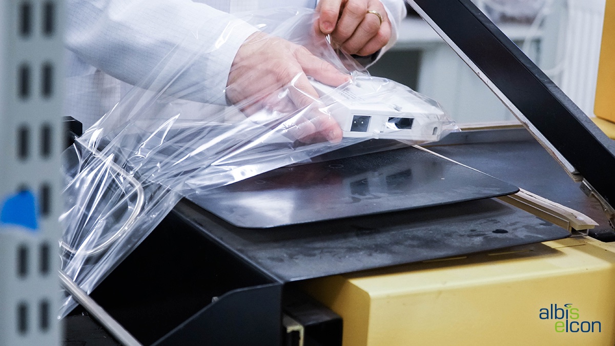 Pics like this will not be seen in future, because what was in earlier times NTBAs is today ACCEED 2102 &amp; Co. to enable our customers a smooth change from TDM- to packet-based services. ➡️ More information to our #CircuitEmulationService you can find here: bit.ly/2AvfpUW