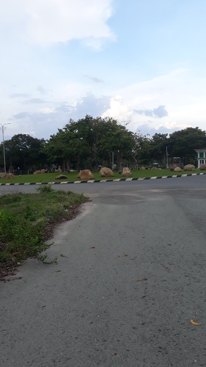 2 Vòng xoay của  2 đầu đường.