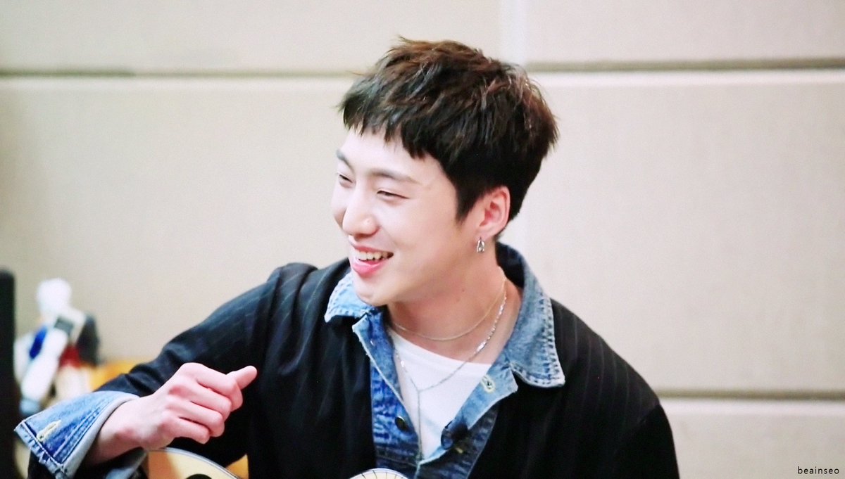 beainseo's tweet photo. 💙💙💙💙#위너 #강승윤 https://t.co/vYO4rc81HK