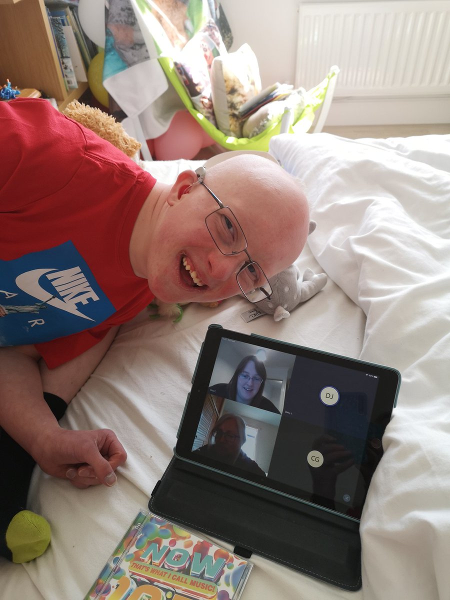 SarahGi04998919's tweet photo. The joy of getting on teams and chatting with his ASN teachers #happy https://t.co/zVzk0p3kCb