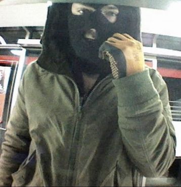 OberbergON's tweet photo. #Öffentlichkeitsfahndung nach #Vergewaltigung - Link: https://t.co/Ch9McyWmFq #Computerbetrug #Einbrüche #Hinweise #Öffentlichkeitsfahndung #Polizei #Raub #Staatsanwaltschaft https://t.co/FO5m4TwRr0