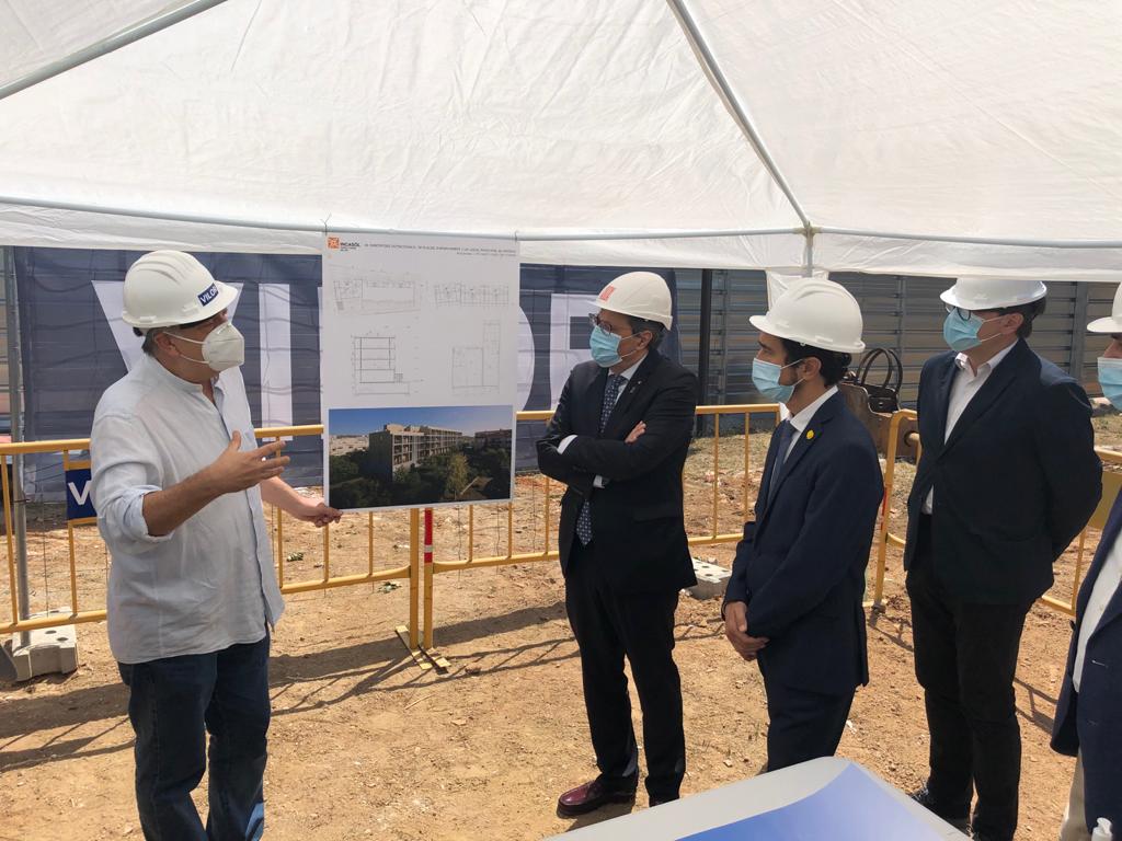 🚧 El #president <a href="/QuimTorraiPla/">Quim Torra i Pla</a> i el #conseller <a href="/damiacalvet/">Damià Calvet i Valera</a> visiten les obres de 36 pisos de lloguer social per a gent gran que <a href="/incasolcat/">INCASÒL</a> construeix al Masnou