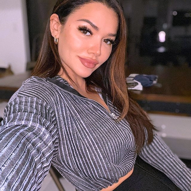 Hey baby. You wanna have a private dirty video call with me?👱‍♀‍🔽
tinyurl.com/sm3eo4v