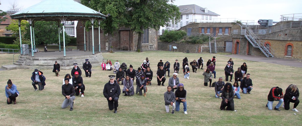 refocusx's tweet photo. A time of reflection & a united front for our communities is key @kentpolicegrav @kentpolice @cohesionplus @lennox_rodgers @balir50
#BlackLivesMatter
#CommunitiesTogether
#NorthKentCaribbeanNetwork
#CohesionPlus
#GTown
#Refocus
#Kent
#JusticeForGeorgeFloyd
#Saytheirnames https://t.co/T3MBnzR5bv