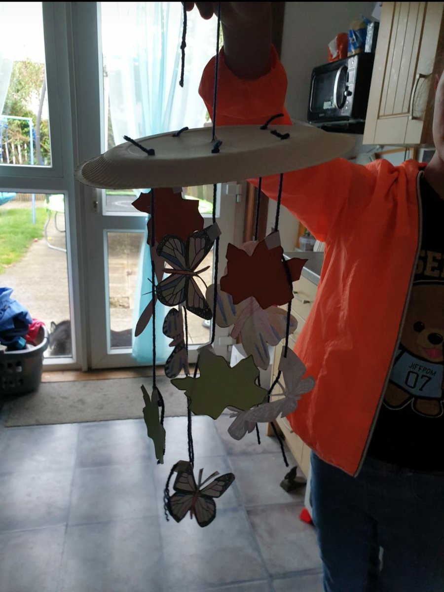 anngray2008's tweet photo. Our girl again showing her amazing talents making the butterfly mobile. #craftboxes @LethamPrimary https://t.co/Ri31wSwQaN