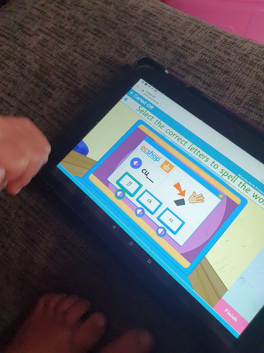 sh4n15's tweet photo. @athersleynp Rubie doing abit of work on education city https://t.co/FJrAVtl52l