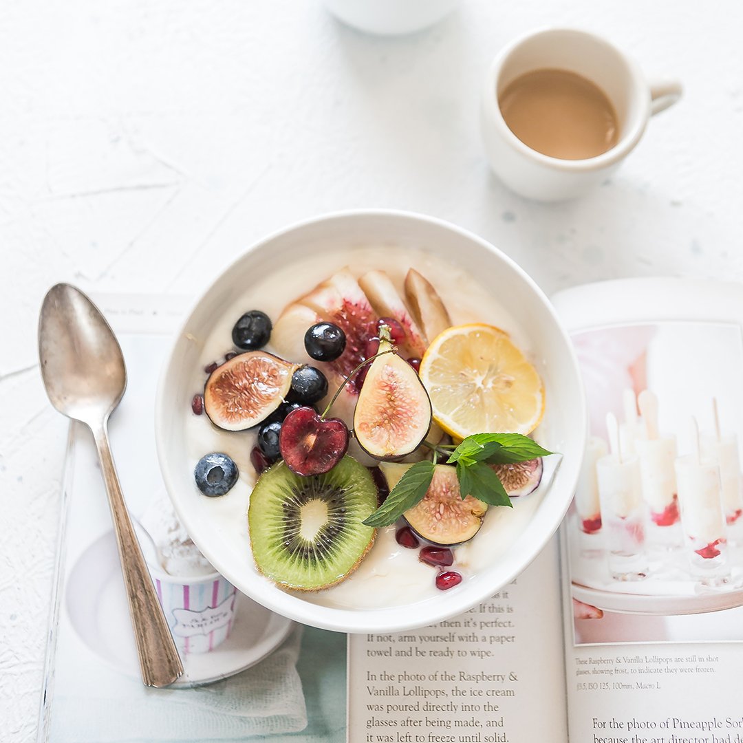 It’s important to start the day the best way possible.
Greek yogurt and fruit can be a great choice. 🍒
What about the rest of the day?
Jump in our Women Warriors Bootcamp. 🌸💪
👉 loom.ly/s9FqAOo 

#lazydancertips #ballet #healthy #wellness #dancetutorial #balletclass