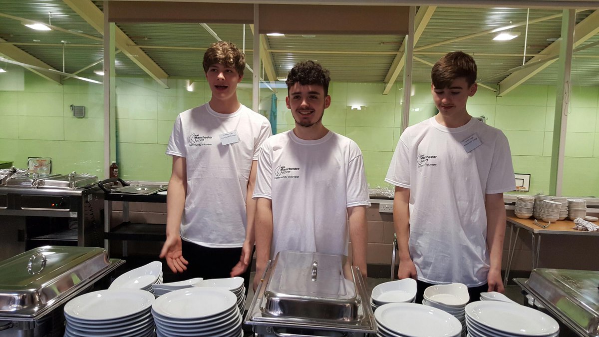 WorkReadyTMC's tweet photo. From the archive. Level 2 cookery students supporting the Autumn Leaves event in Wythenshawe. #workready #tmcworkready #employability https://t.co/IxnMAvLaqD
