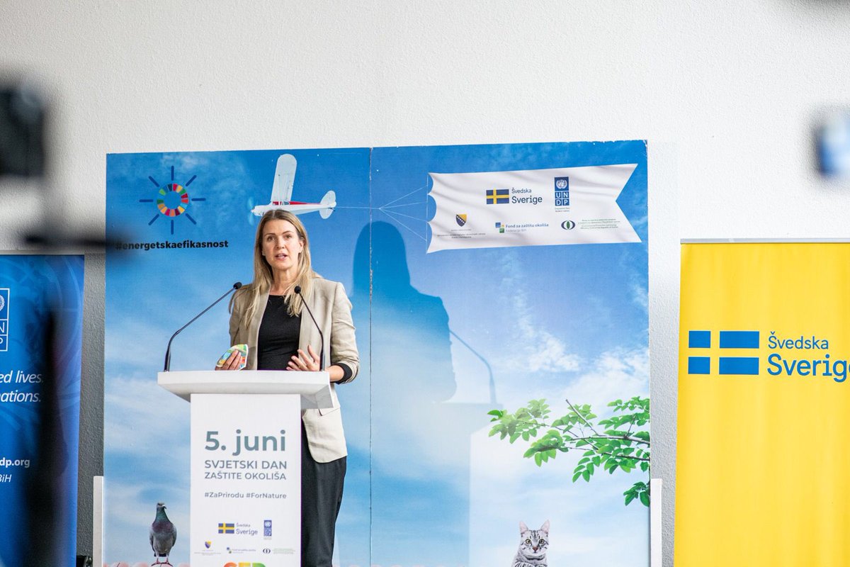 jostromquist's tweet photo. If we don’t stop our dependence on fossil fuels harm to nature will be a growing threat against 🌍 &amp; our wellbeing. Let’s be climate smart &amp; turn it around. #RikardoDruskic mural within our @UNDPBiH project reminder that we can all contribute! #WorldEnvironmentDay #biodiversity https://t.co/35MDXb8hGp