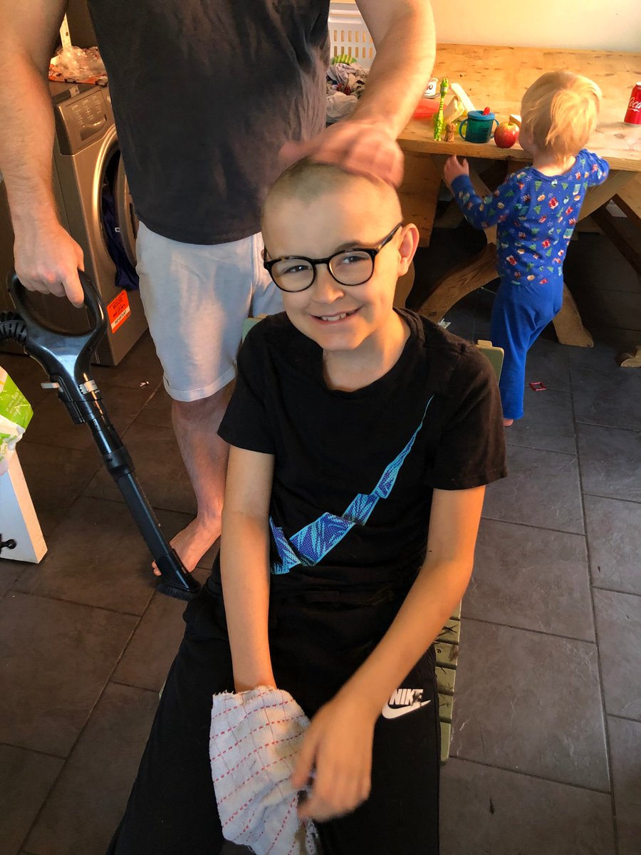 HellesdonHigh's tweet photo. A huge well done 👏 to Oscar Aldous who, inspired by @captaintommoore and has (so far) managed to raise £290 for @NHSuk by shaving his head! You can donate to his fundraiser by visiting: https://t.co/z8mlANhgtF https://t.co/mevKMyGojX