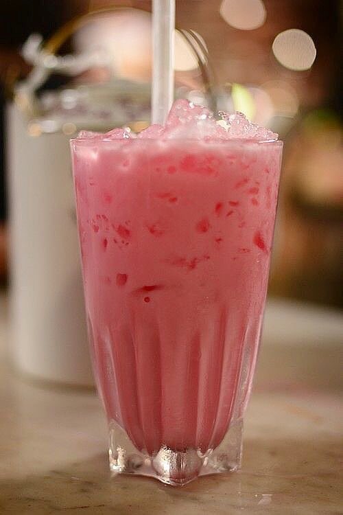 ชาเย็น    กดรี      นมเย็น    กดหัวใจ